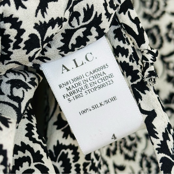 A.L.C. Floral Wide Sleeve Silk Wrap Blouse Size 4 White Black V-Neck - Picture 5 of 8